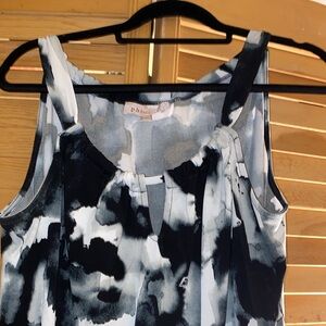 COPY - Philosophy Abstract Black/White Sleeveless top with lots of Stretch Size…